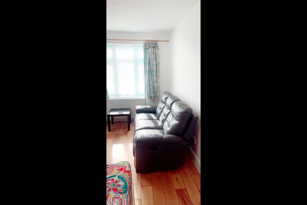 1 Bed Semi-Detached House, Stockton Road, N18 - Photo 1