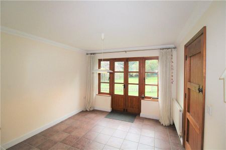 4 bedroom bungalow to rent - Photo 2