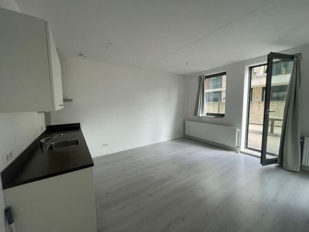 Appartement te huur: Van de Sande Bakhuijzenstraat 2-A7 1061 AG Amsterdam - Photo 2