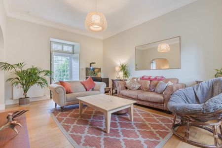 3 bedroom terraced house to rent - Photo 2