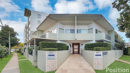 Serene Riverside Living, A Dream Apartment, Overlooking the Majestic Brisbane River. - Photo 3