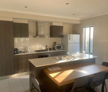 Modern & Low Maintenance - Photo 5