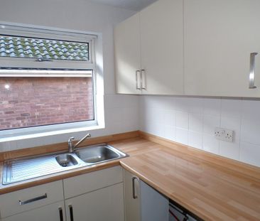 2 bedroom maisonette to rent - Photo 6