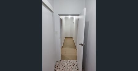 Spacious 1 bedroom Double-Storey Home - House-style living with unit-style convenience - Photo 5