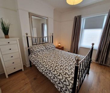 5 bedroom terraced house to rent - Photo 1