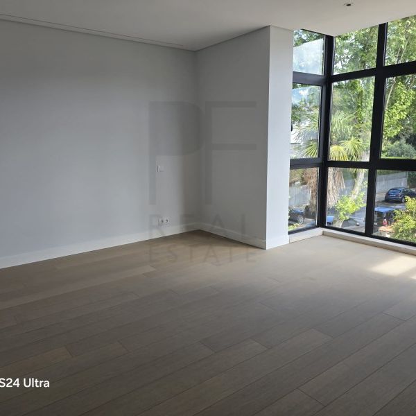 Apartamento T4 em Lisboa - Photo 1