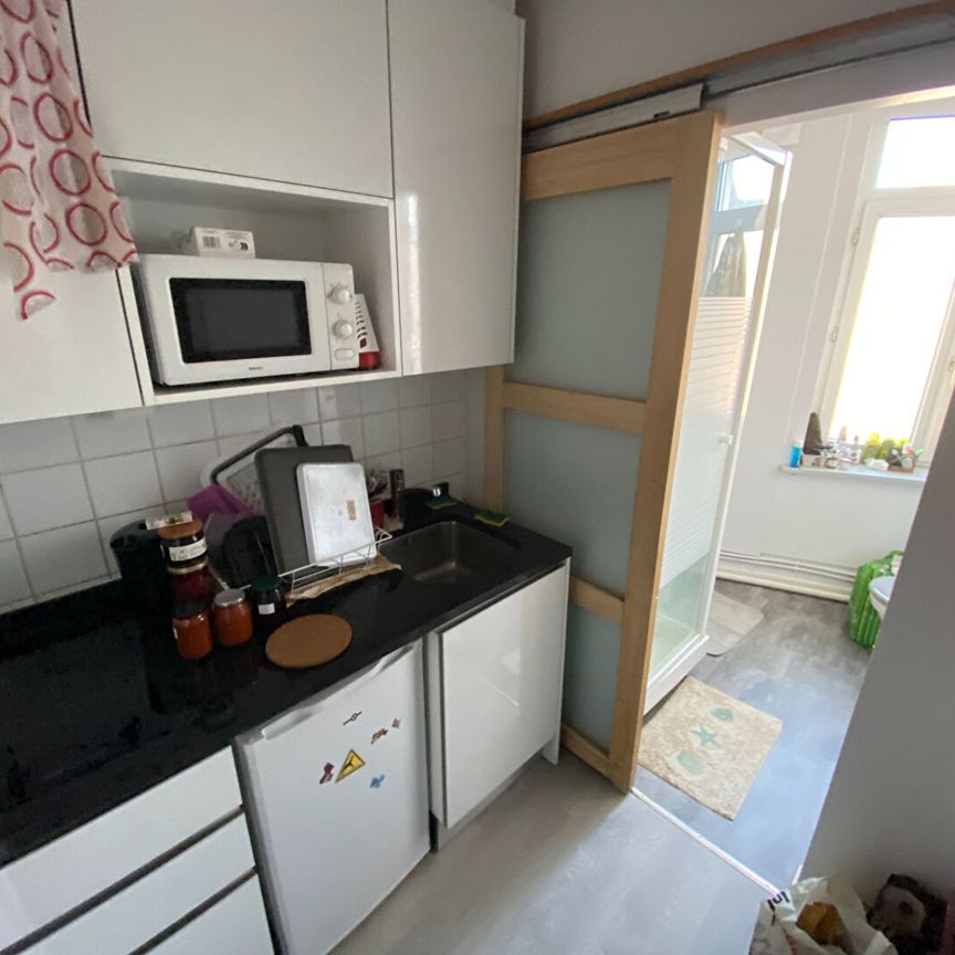 À LOUER – Studio NON MEUBLÉ de 26 m², Rue de Solférino, Lille-Centre réf 665-003 - Photo 1