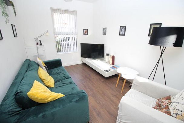 7 Donard Street, Belfast, BT6 8EJ - Photo 1