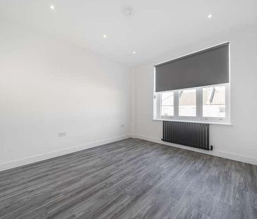 Rippolson Road, London, SE18 - Photo 4