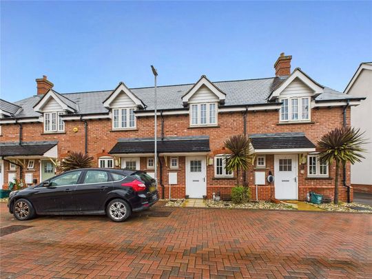 2 bedroom terraced house to rent - Photo 1