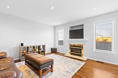 For Lease - 5 Rossan Street, Barrhaven, Ontario - Photo 2