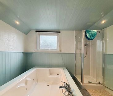 4 bedroom House To Let - Photo 6