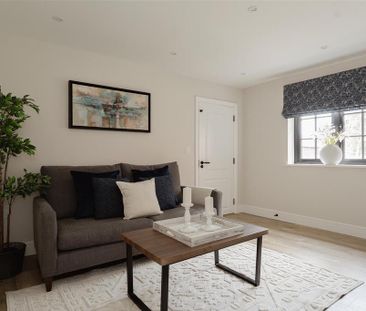 4 bedroom semi-detached house to rent - Photo 2