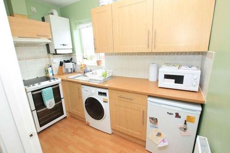 Foreminster Court, Warminster, BA12 - Photo 4