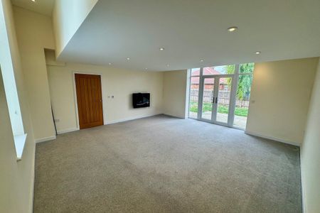 Hall Farm Close - Photo 4