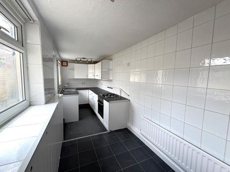 2 bedroom terraced house to rent - Photo 5