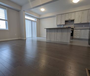 For Lease - 68 Freedom Crescent, Hamilton, Ontario - Photo 2