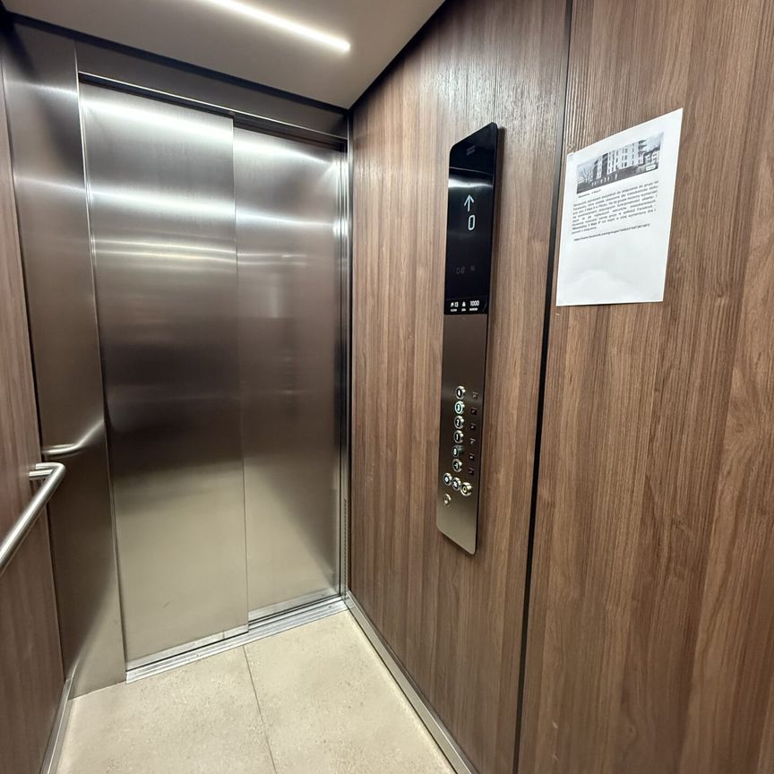 Mieszkanie pachnące nowością i luksusem - Photo 1