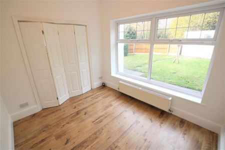 4 bedroom detached bungalow to rent - Photo 4