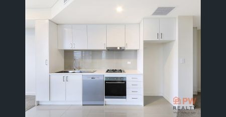 Watch the NYE fireworks from the shared rooftop, with storage cage - Photo 4