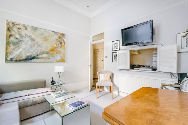 Cathcart Road, Earls Court, SW10, London - Photo 1