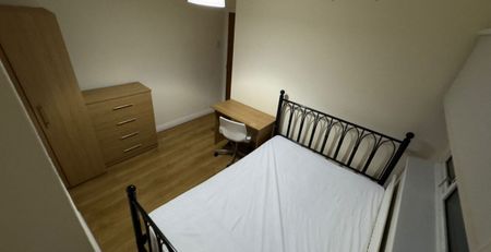 Newport View, Headingley, Leeds, LS6 3BX - Photo 5