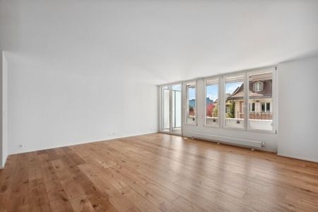 CENTRAL POSITION - Photo 2