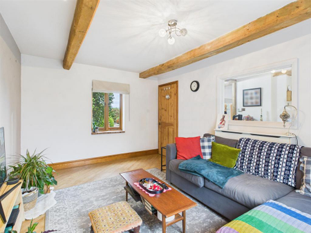 2 bedroom barn conversion to rent - Photo 2