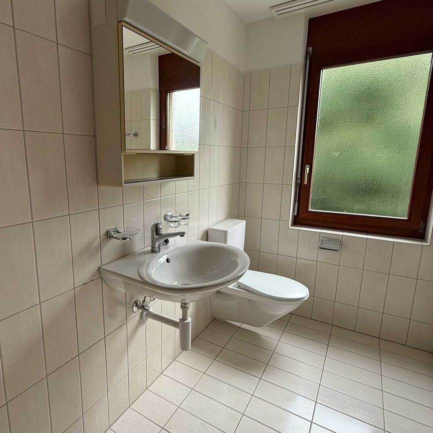 Helle 4.5-Zimmer-Wohnung mit Balkon - Foto 1