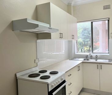 2 Bedroom apartment in a convenient location - Photo 3