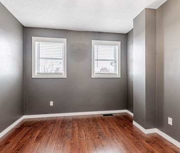 For Lease - 10 Laidlaw Drive, Barrie, Ontario - Photo 4