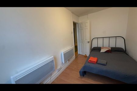 2 Bed Flat, Fulham Broadway, SW6 - Photo 5