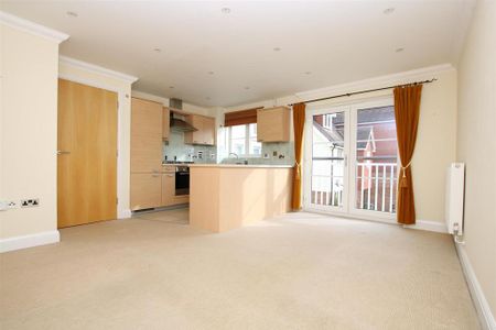 2 bedroom apartment to rent - Photo 4