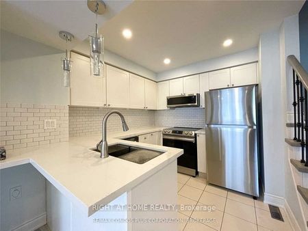 For Lease - 16 Thornharrold Street, Ajax, Ontario - Photo 2