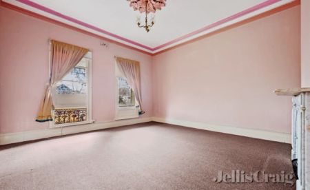 4 Bed, 2 Bath - Photo 3