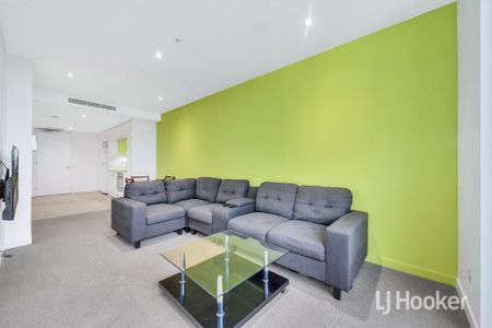 Exquisite Urban Living at Swanston Square - 2-Bedroom Apartment for Rent! - Photo 3