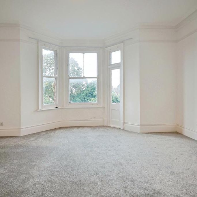 3 bedroom flat to rent - Photo 1