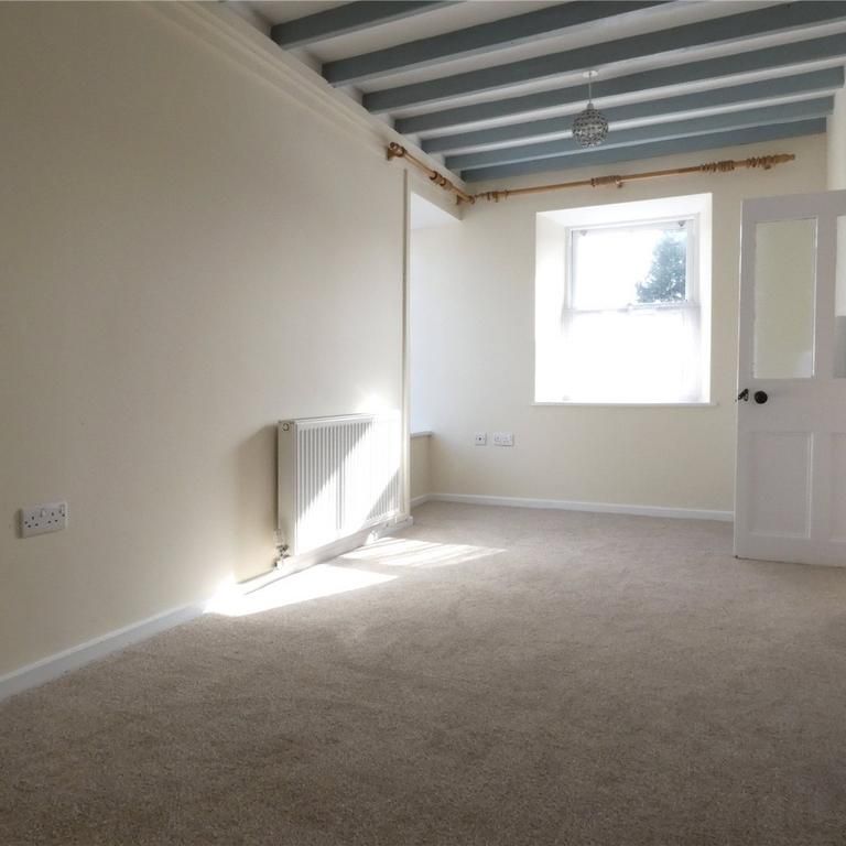 3 bedroom end of terrace house to rent - Photo 1