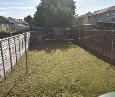 2 bedroom terraced house to rent - Photo 6