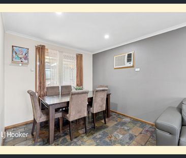 Family Flexibility, Resort-Style Living & Endless Entertaining - Photo 4