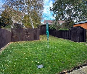 2 bedroom semi-detached house to rent - Photo 6