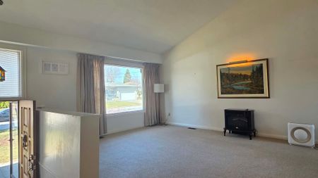 For Lease - 42 Jubilee Crescent Unit# Mainfloor, Toronto, Ontario - Photo 2