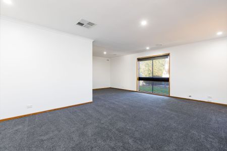 Freshly Refreshed Family Home with Low-Maintenance Living - Photo 2