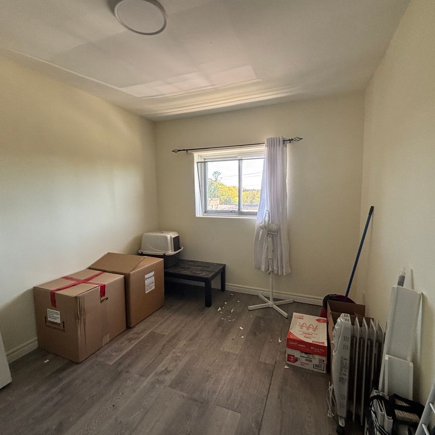 27-15 Adelaide St, Kingston, ON K7K 1Y3 - Photo 1