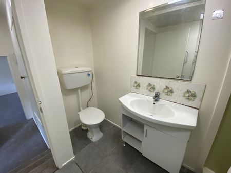 Owhiro Bay Living - Photo 2