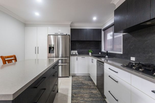 94 Horace Street, Shoal Bay NSW 2315 - House For Rent | Domain - Photo 1