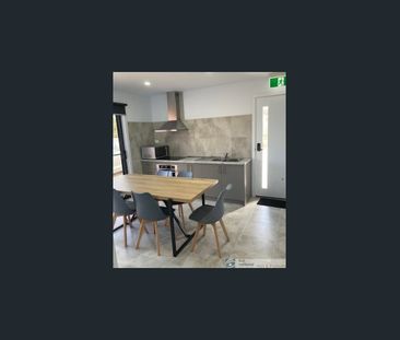 BRAND NEW STUDIO BEDSIT - Photo 5