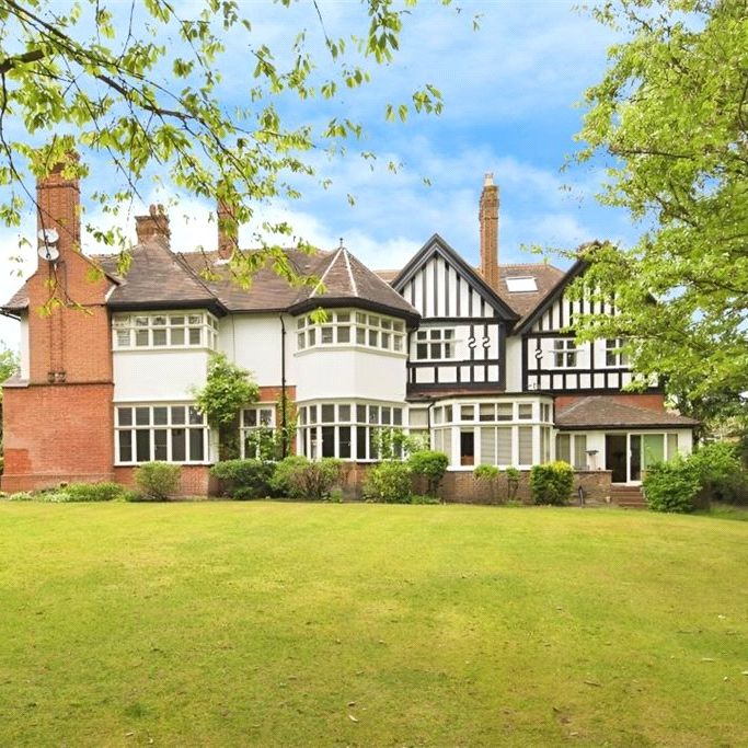Sandy Lane, Woking, Surrey, GU22 8BA - Photo 1