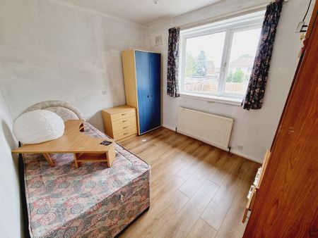 6 Bed Student Accommodation - Photo 4