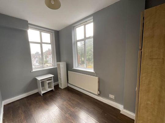 3 bedroom flat to rent - Photo 1